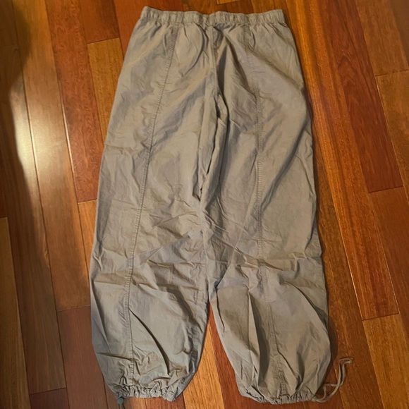 Zara brown baggy cargo pants - Picture 2 of 2